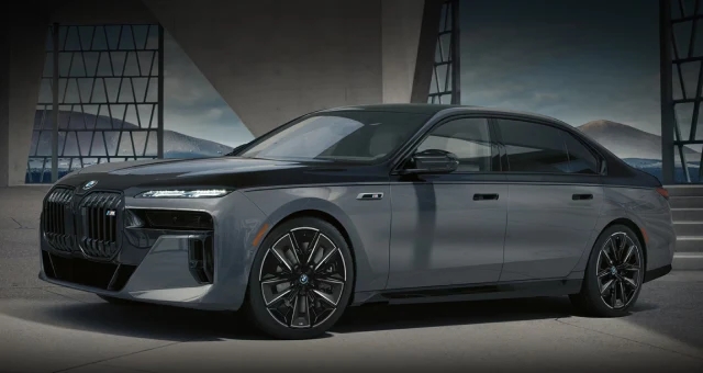 The 2023 BMW i7: A Cutting-Edge Electric Luxury Sedan